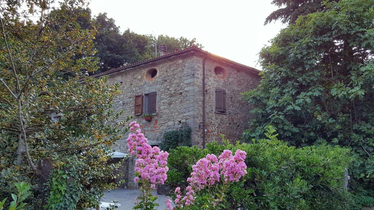 Ai Chiosi Affittacamere Pontremoli Exteriör bild